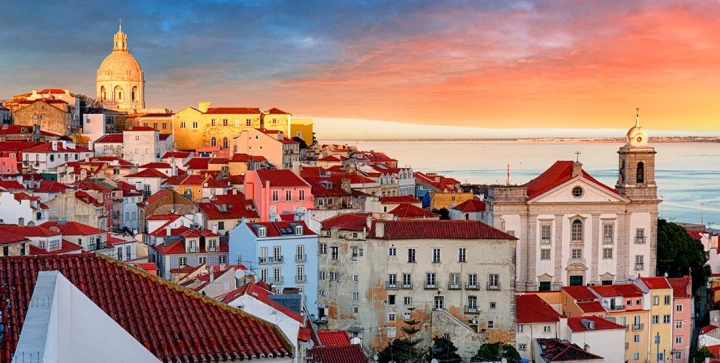 Viaje de Turismo y Policial Lisboa